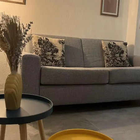 Lägenhet Studio Climatise 2-4 Pers Avec Terrasse Et Parking, Bord De Mer A Borgo - Fr-1-650-29
