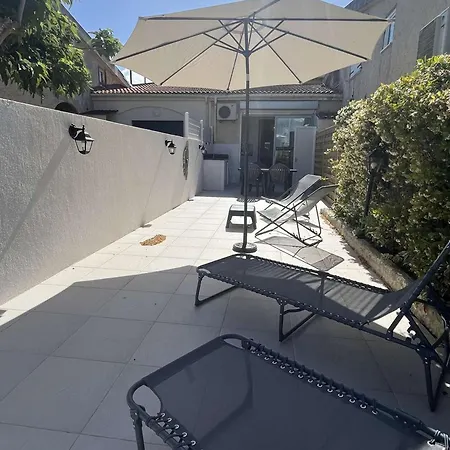 Studio Climatise 2-4 Pers Avec Terrasse Et Parking, Bord De Mer A Borgo - Fr-1-650-29 Borgo (Corsica)